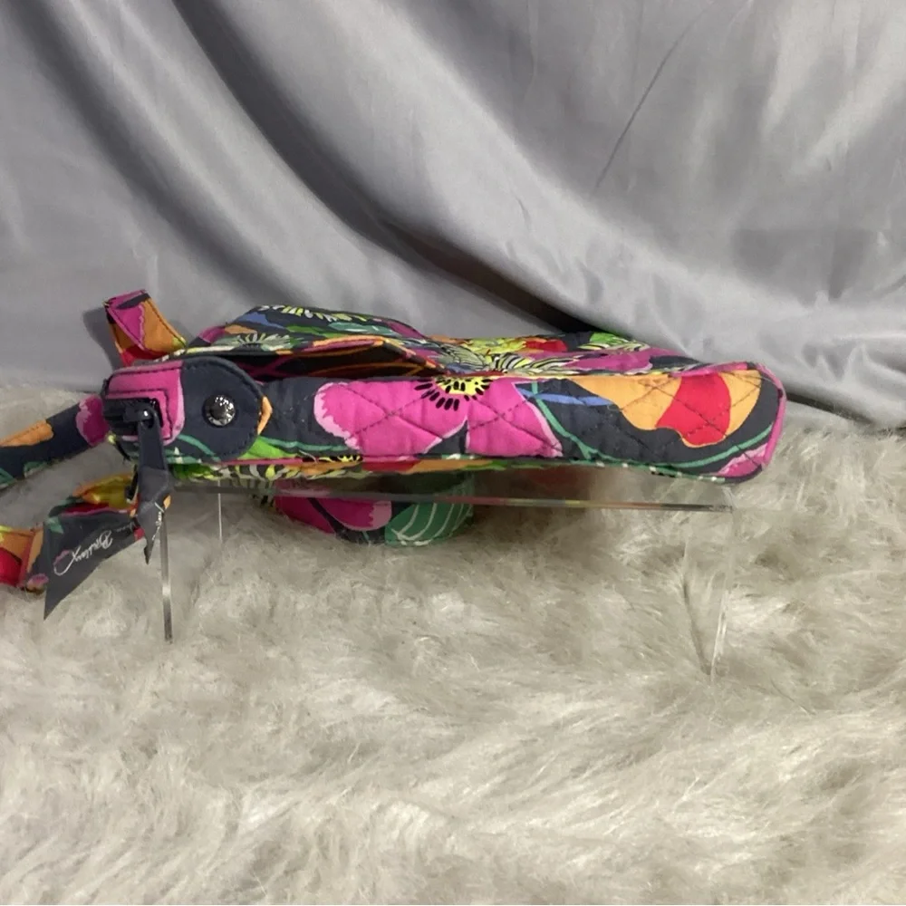 Vera Bradley “Jazzy Blooms” Floral Tablet Hipster Crossbody Bag VGUC
